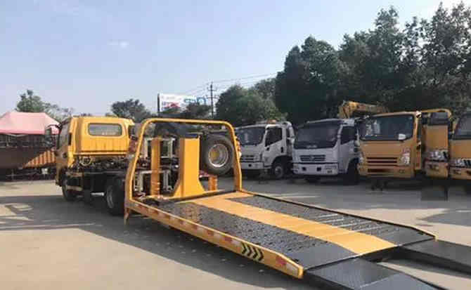 吐鲁番汽车中途维修案例